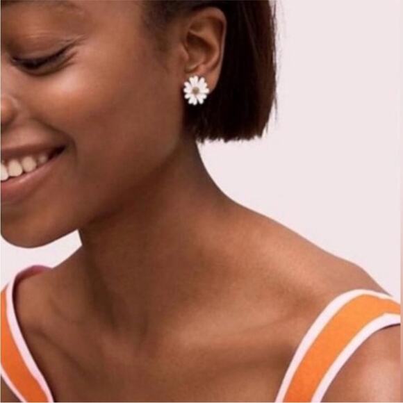 Kate Spade New York NIP Charming All Abuzz Bee Stud & Daisy Whimsical Earrings - Picture 13 of 13